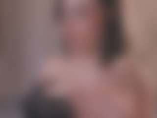 Live cam show with Amy Armstrong - Petite on Camsoda