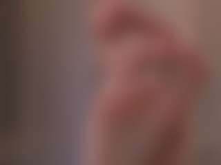 Live cam show with Amy Armstrong - Moaning on Fling VIP Chat