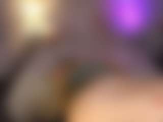 Live cam show with AyraLust - Red Hair on AdultVida.com