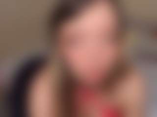 AyraLust MILF webcam performer live streaming