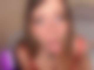 AyraLust MILF webcam performer live streaming