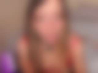 AyraLust MILF webcam performer live streaming