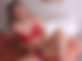 AyraLust MILF webcam performer live streaming
