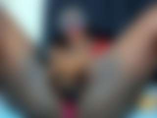 Live cam show with Yhendelyn Stone - Foot Fetish Black on Latina Girls