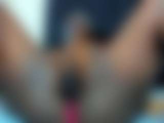 Yhendelyn Stone's Live Sex Cam Show