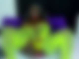 Yhendelyn Stone's Live Sex Cam Show