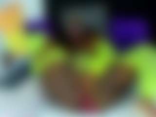 Yhendelyn Stone's Live Sex Cam Show