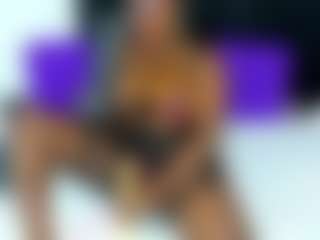 Yhendelyn Stone's Live Sex Cam Show