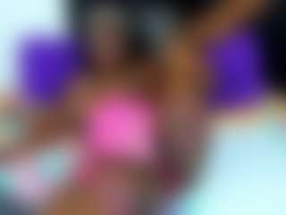 Yhendelyn Stone's Live Sex Cam Show