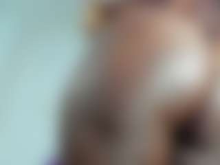 Yhendelyn Stone's Live Sex Cam Show