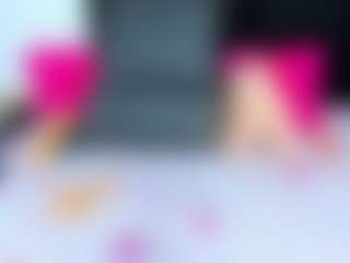 Yhendelyn Stone's Live Sex Cam Show