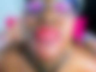 Yhendelyn Stone's Live Sex Cam Show