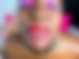 Yhendelyn Stone's Live Sex Cam Show