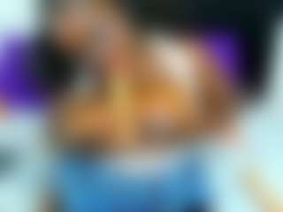 Yhendelyn Stone's Live Sex Cam Show