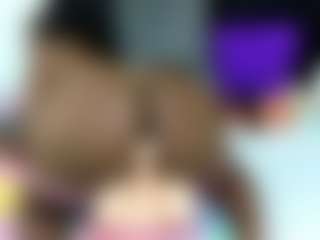 Yhendelyn Stone's Live Sex Cam Show