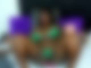 Live cam show with Yhendelyn Stone - Anal Teen (18+) on Camversity