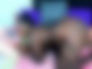 Yhendelyn Stone's Live Sex Cam Show