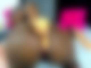 Yhendelyn Stone's Live Sex Cam Show