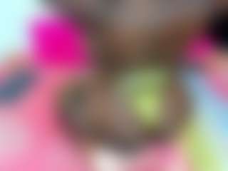 Live cam show with Yhendelyn Stone - Double Penetration on Soda Cam