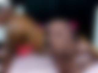 Spettacolo in cam dal vivo con Yhendelyn Stone - Black Lush su Camsoda