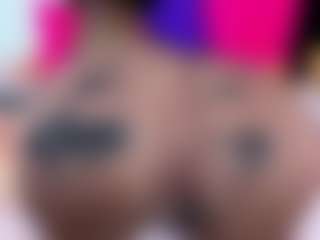 Live cam show with Yhendelyn Stone - Anal Curvy on Dolls Live