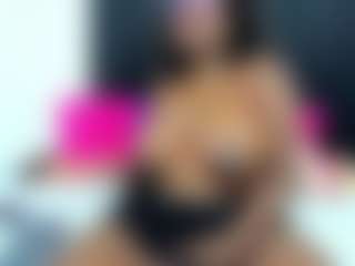 Yhendelyn Stone's Live Sex Cam Show