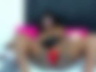 Yhendelyn Stone's Live Sex Cam Show