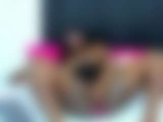 Yhendelyn Stone's Live Sex Cam Show