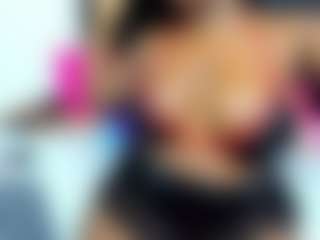 Yhendelyn Stone's Live Sex Cam Show