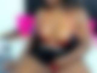 Yhendelyn Stone's Live Sex Cam Show