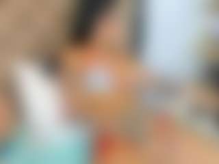 Live cam show with Mia Villany - Average on LiveSexCams6