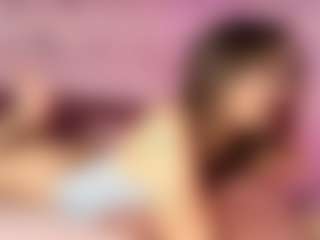 Emylie sexy body's Live Sex Cam Show