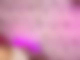 Live cam show with Emylie sexy body - Foot Fetish on live18s.com