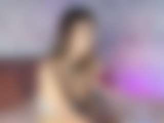 Live cam show with Emylie sexy body - Shaved Pussy on AdultVida.com
