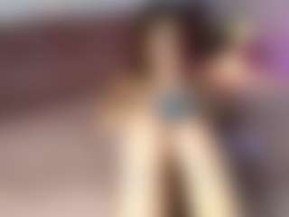 Emylie sexy body's Live Sex Cam Show
