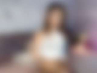 Emylie sexy body's Live Sex Cam Show