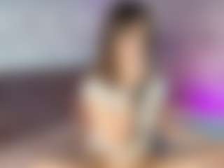 Emylie sexy body's Live Sex Cam Show
