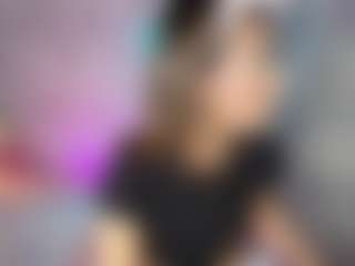 Live cam show with Emylie sexy body - Latina on CamwithHer | colombia