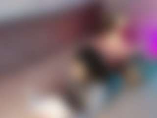 Emylie sexy body's Live Sex Cam Show