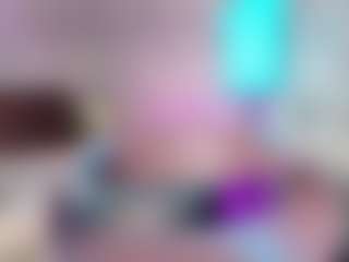 Emylie sexy body's Live Sex Cam Show