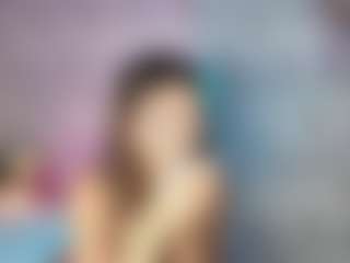 Emylie sexy body's Live Sex Cam Show