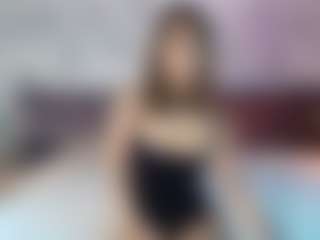 Emylie sexy body's Live Sex Cam Show