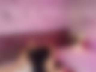 Emylie sexy body's Live Sex Cam Show