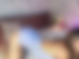 Emylie sexy body's Live Sex Cam Show