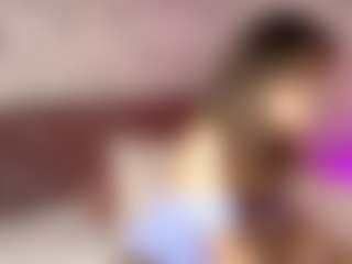 Emylie sexy body's Live Sex Cam Show