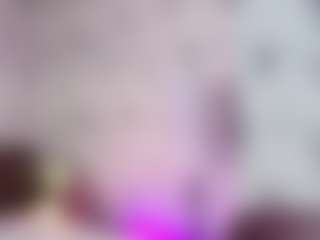 Live cam show with Emylie sexy body - Fingering on Dolls Live