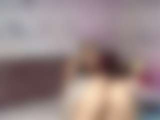 Emylie sexy body's Live Sex Cam Show