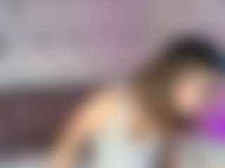 Emylie sexy body's Live Sex Cam Show