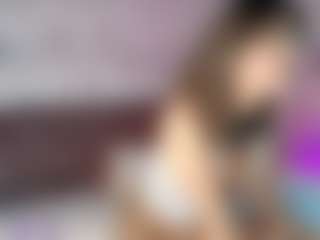 Emylie Sexy Body