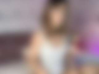 Emylie sexy body's Live Sex Cam Show